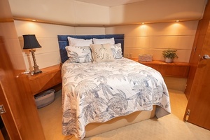 Wave Bender 60ft Hatteras Yacht For Sale