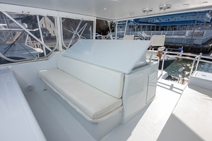 2001 Hatteras 60 Convertible thumbnail 19