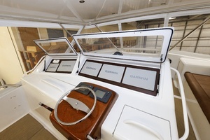 2005 Viking 61 Convertible thumbnail 14