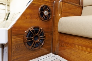 2005 Viking 61 Convertible thumbnail 21