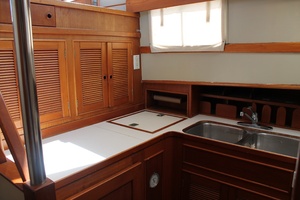 42ft Grand Banks Yacht For Sale