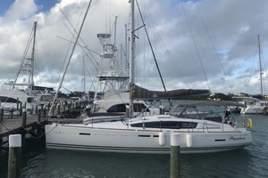 44ft Jeanneau Yacht For Sale