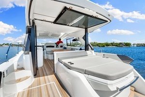 2024 Beneteau Gran Turismo 45 thumbnail 32