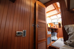 Gypsea Dancer 43ft Hampton Yacht For Sale