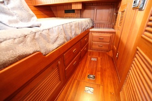 Gypsea Dancer 43ft Hampton Yacht For Sale
