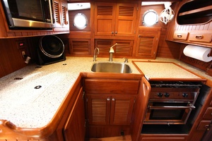 Gypsea Dancer 43ft Hampton Yacht For Sale