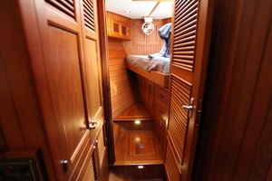 Gypsea Dancer 43ft Hampton Yacht For Sale