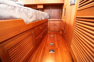 Gypsea Dancer 43ft Hampton Yacht For Sale