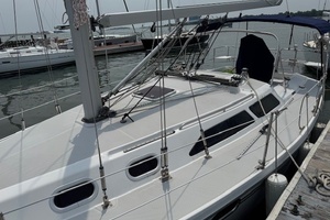 Escape II 33ft Catalina Yacht For Sale