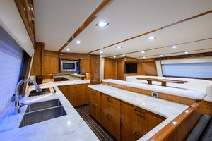 Viking 80 MERCEDES - Galley