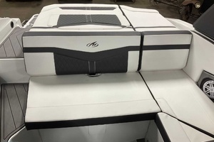 23ft Monterey Yacht For Sale