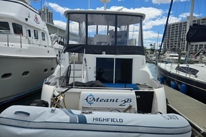 2004 Meridian 459 Aft Cabin Cockpit Motor Yacht thumbnail 7