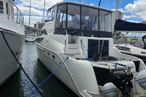 2004 Meridian 459 Aft Cabin Cockpit Motor Yacht thumbnail 8