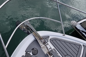 2004 Meridian 459 Aft Cabin Cockpit Motor Yacht thumbnail 27