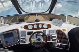 2004 Meridian 459 Aft Cabin Cockpit Motor Yacht thumbnail 17