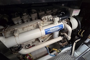 2004 Meridian 459 Aft Cabin Cockpit Motor Yacht thumbnail 64