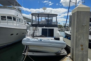 2004 Meridian 459 Aft Cabin Cockpit Motor Yacht thumbnail 6