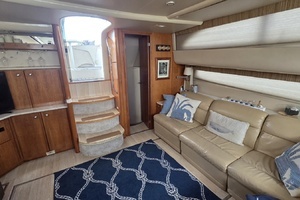 2004 Meridian 459 Aft Cabin Cockpit Motor Yacht thumbnail 36