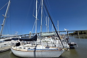 1986 Tartan 34-2 thumbnail 1