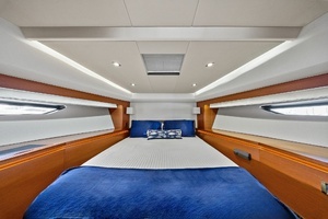 2015 Prestige 550 thumbnail 46