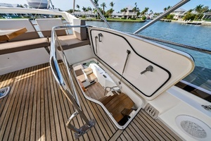 2015 Prestige 550 thumbnail 13