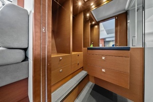 2015 Prestige 550 thumbnail 41