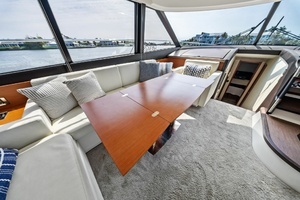 2015 Prestige 550 thumbnail 29