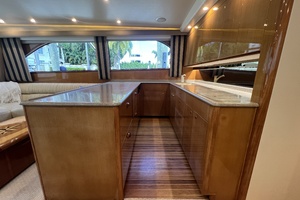 Viking 52 LET IT RAIN - Salon/Galley