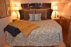 Viking 52 LET IT RAIN - Master Stateroom