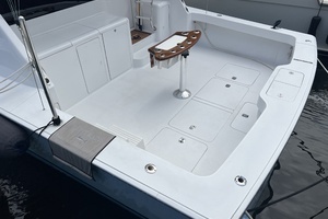2003 Viking 52 Convertible thumbnail 6