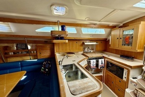 2002 Catalina thumbnail 34