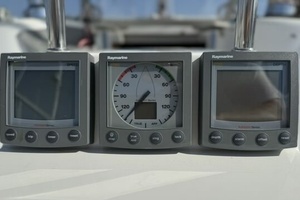 2002 Catalina thumbnail 25