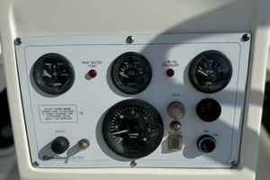 2002 Catalina thumbnail 23