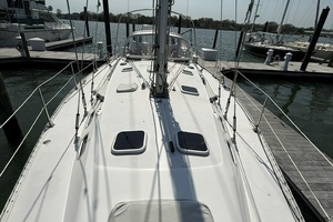 2002 Catalina thumbnail 5
