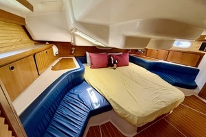 2002 Catalina thumbnail 36