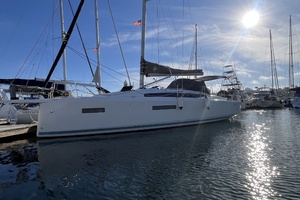 SEFARINA 38ft Jeanneau Yacht For Sale