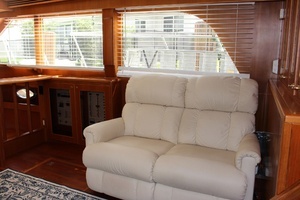 2007 Jefferson Motor Yacht thumbnail 11
