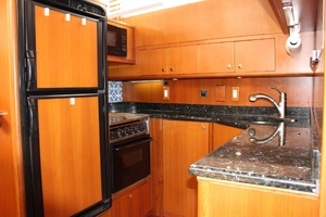 2007 Jefferson Motor Yacht thumbnail 14