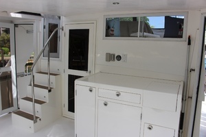2007 Jefferson Motor Yacht thumbnail 6