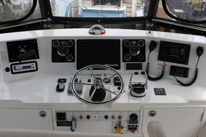 2007 Jefferson Motor Yacht thumbnail 9