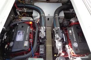 35ft Cruisers Yachts Yacht For Sale