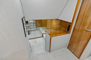 2008 Viking 68 Skybridge thumbnail 42