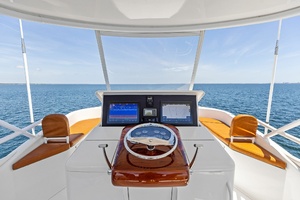 2008 Viking 68 Skybridge 