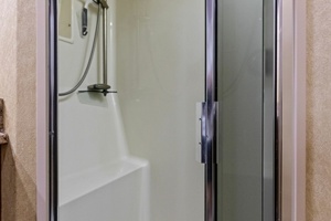 2008 Viking 68 Skybridge 