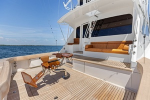 2008 Viking 68 Skybridge 