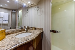 2008 Viking 68 Skybridge 