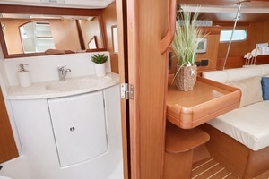 2007 Jeanneau Sun Odyssey 42i thumbnail 43