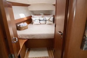 42ft Jeanneau Yacht For Sale