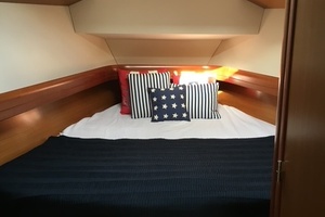 42ft Jeanneau Yacht For Sale