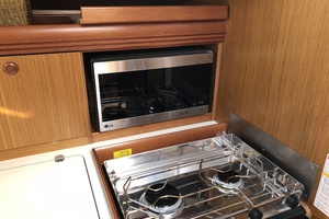 42ft Jeanneau Yacht For Sale